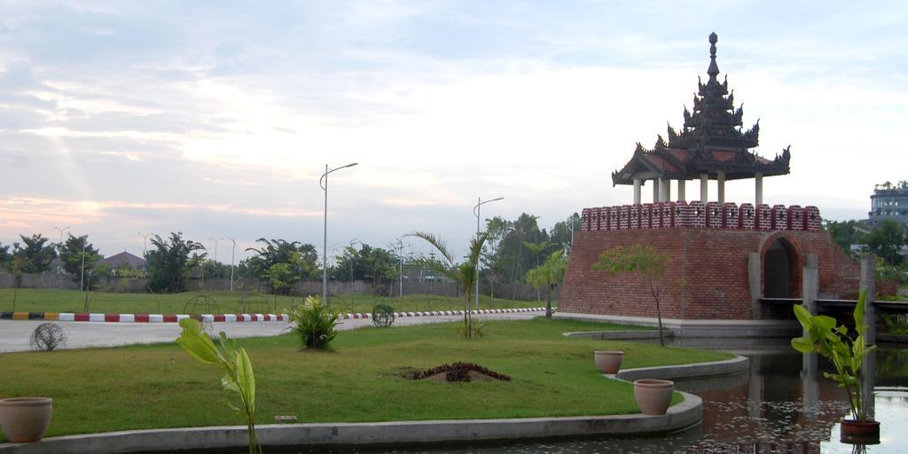 Man Myanmar Hotel Naypyidaw 외부 사진
