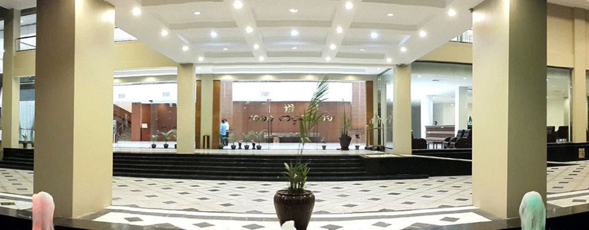 Man Myanmar Hotel Naypyidaw 외부 사진