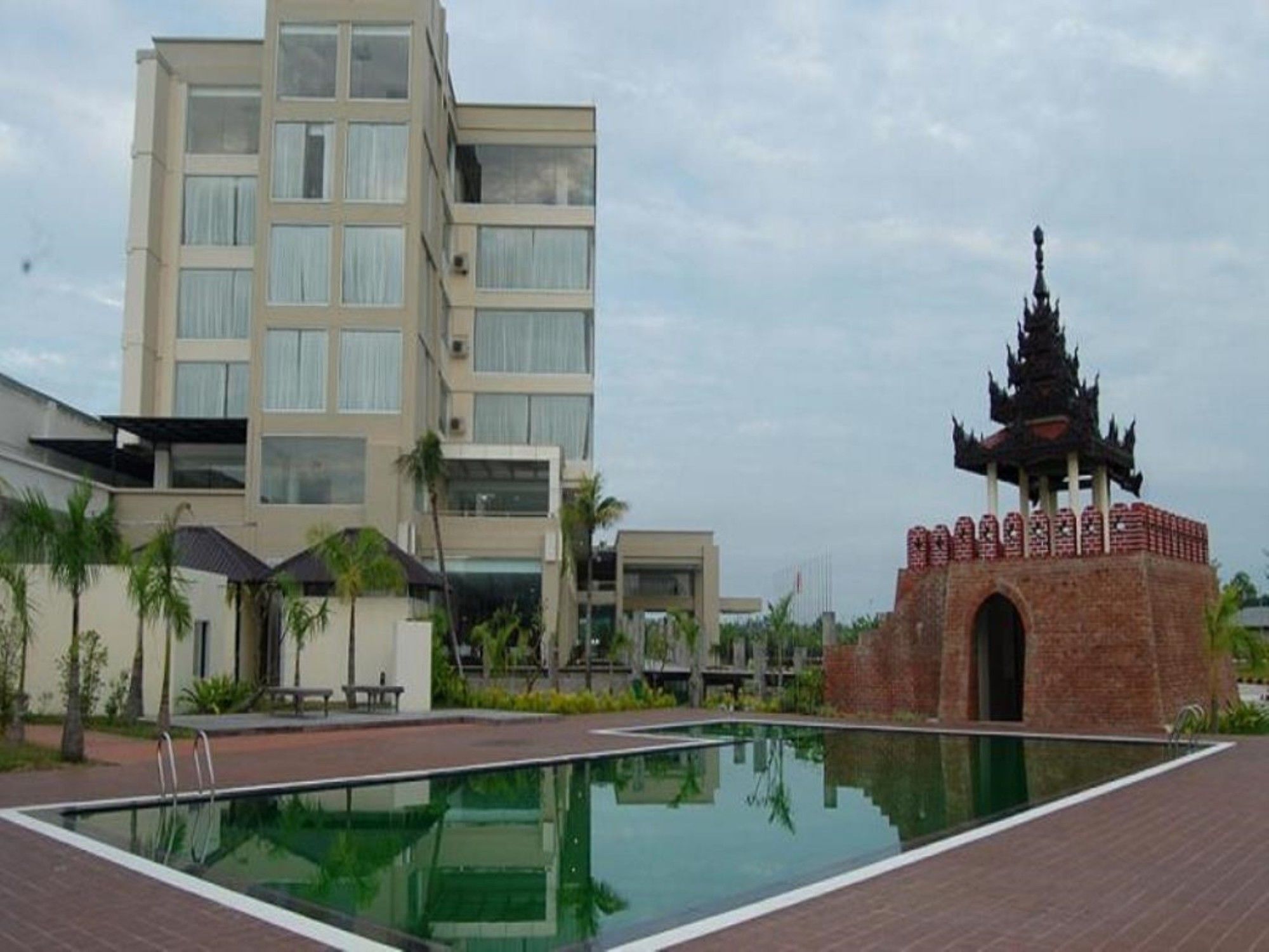 Man Myanmar Hotel Naypyidaw 외부 사진